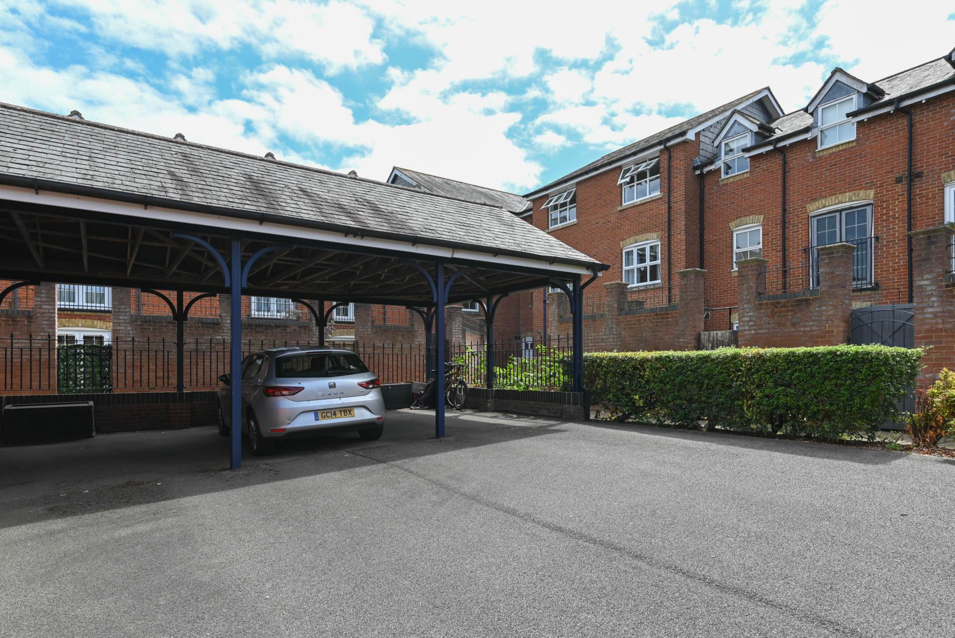 Additional Property Image 2 bedroom Apartment for sale in Canterbury 13