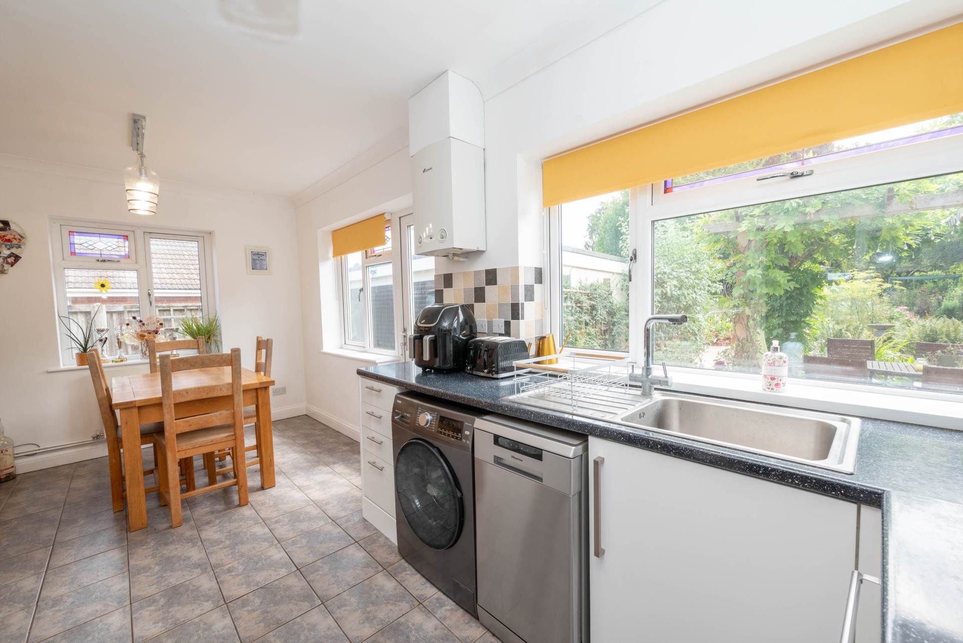 Additional Property Image 2 bedroom Detached Bungalow for sale in Canterbury 7