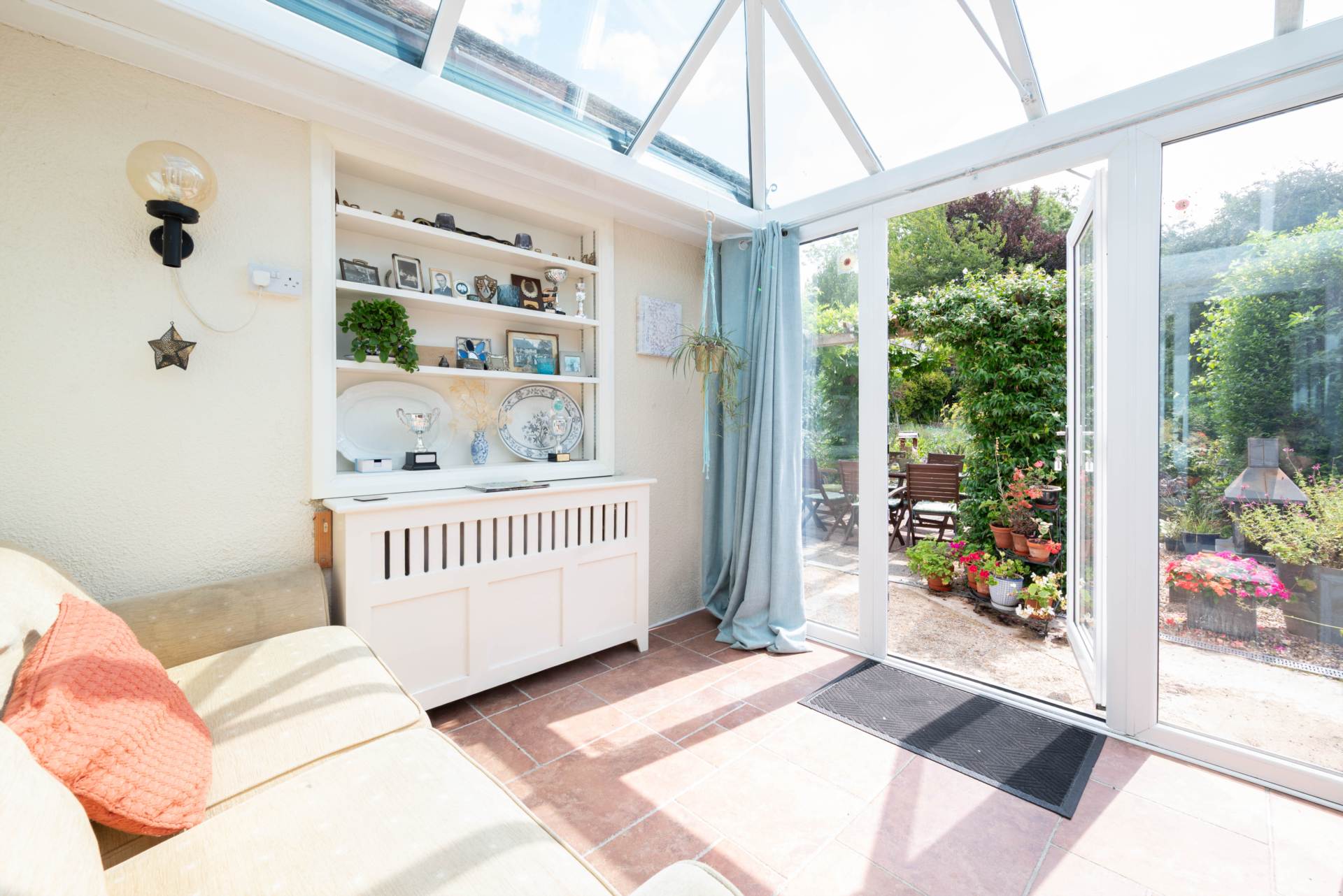 Additional Property Image 2 bedroom Detached Bungalow for sale in Canterbury 8