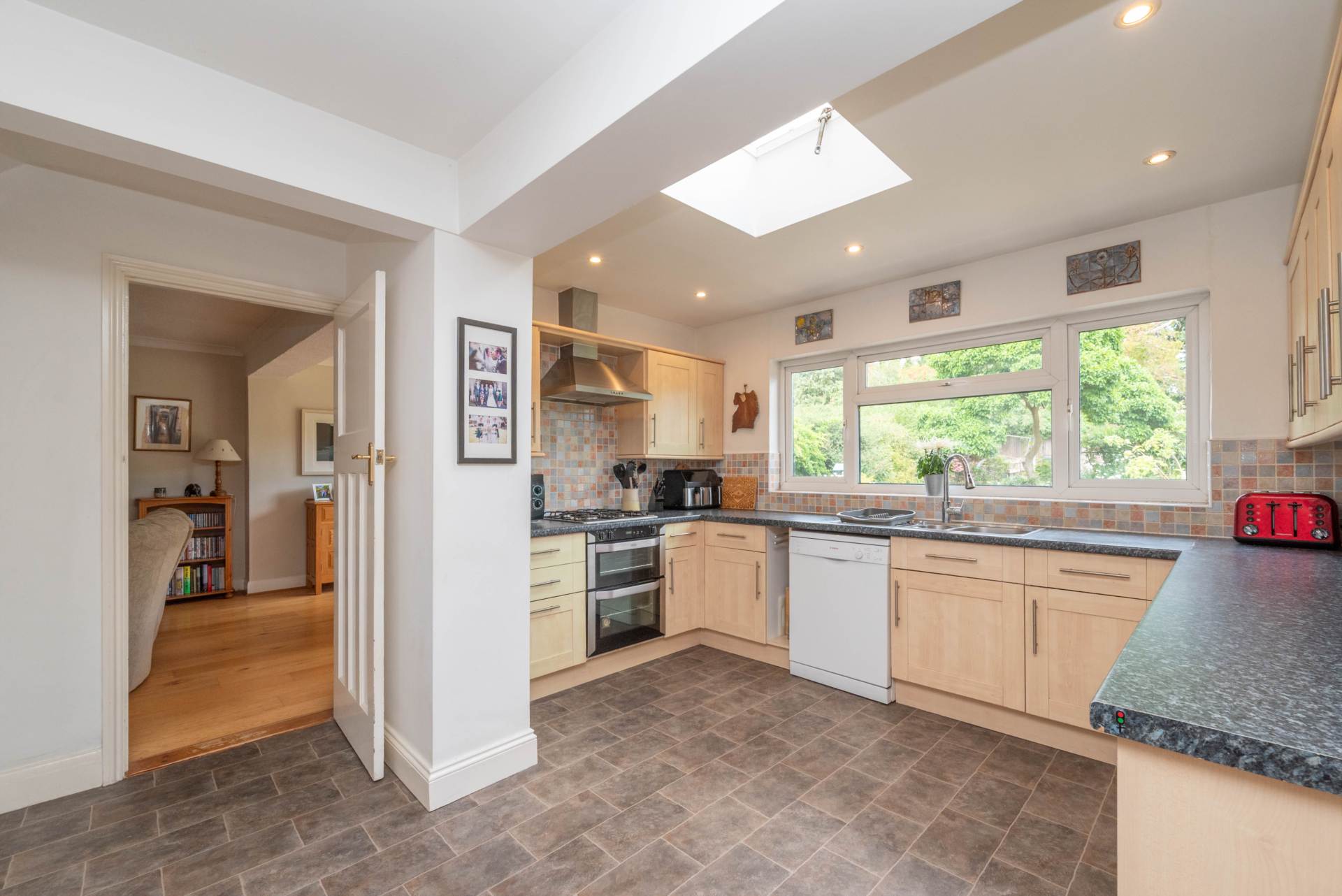 Additional Property Image 4 bedroom Detached for sale in Canterbury 9