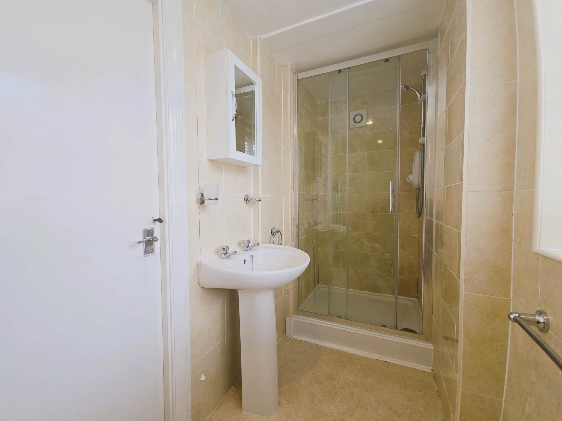 Additional Property Image 4 bedroom Terraced for sale in Canterbury 6
