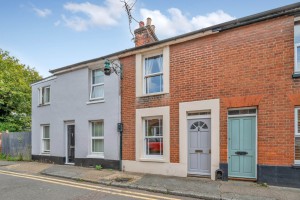 2 bedroom Terraced for sale in Canterbury