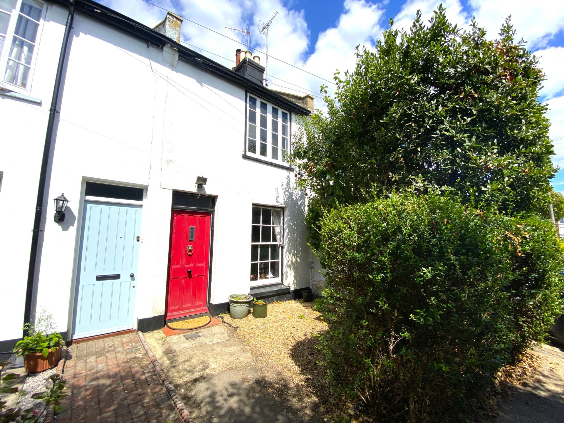 2 bedroom Terraced to rent in Canterbury