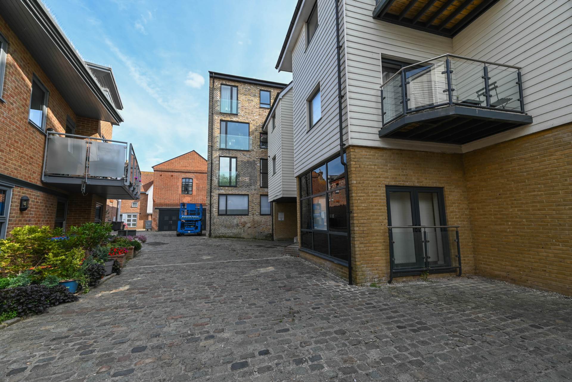 Additional Property Image 1 bedroom Apartment for sale in Canterbury 9