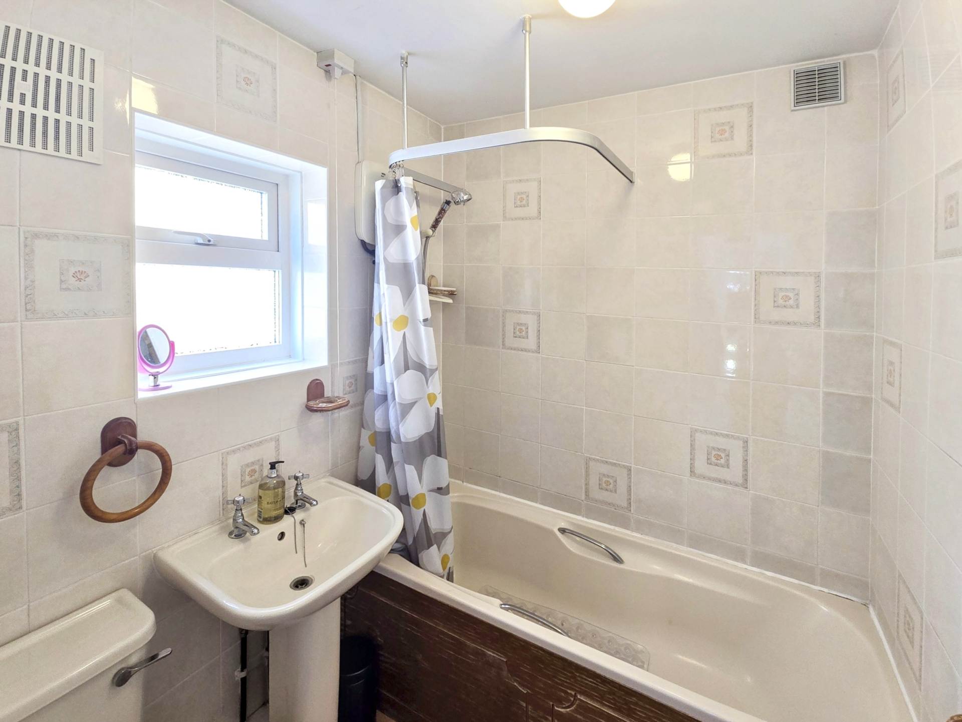 Additional Property Image 3 bedroom Semi Detached for sale in Canterbury 7