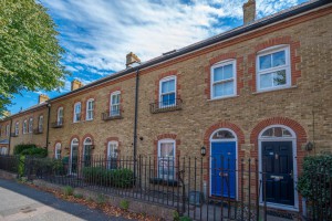 3 bedroom Terraced for sale in Canterbury