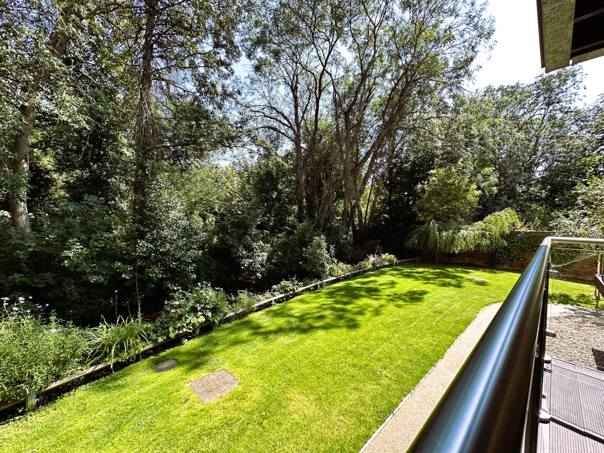 Additional Property Image 2 bedroom Flat to rent in Canterbury 9