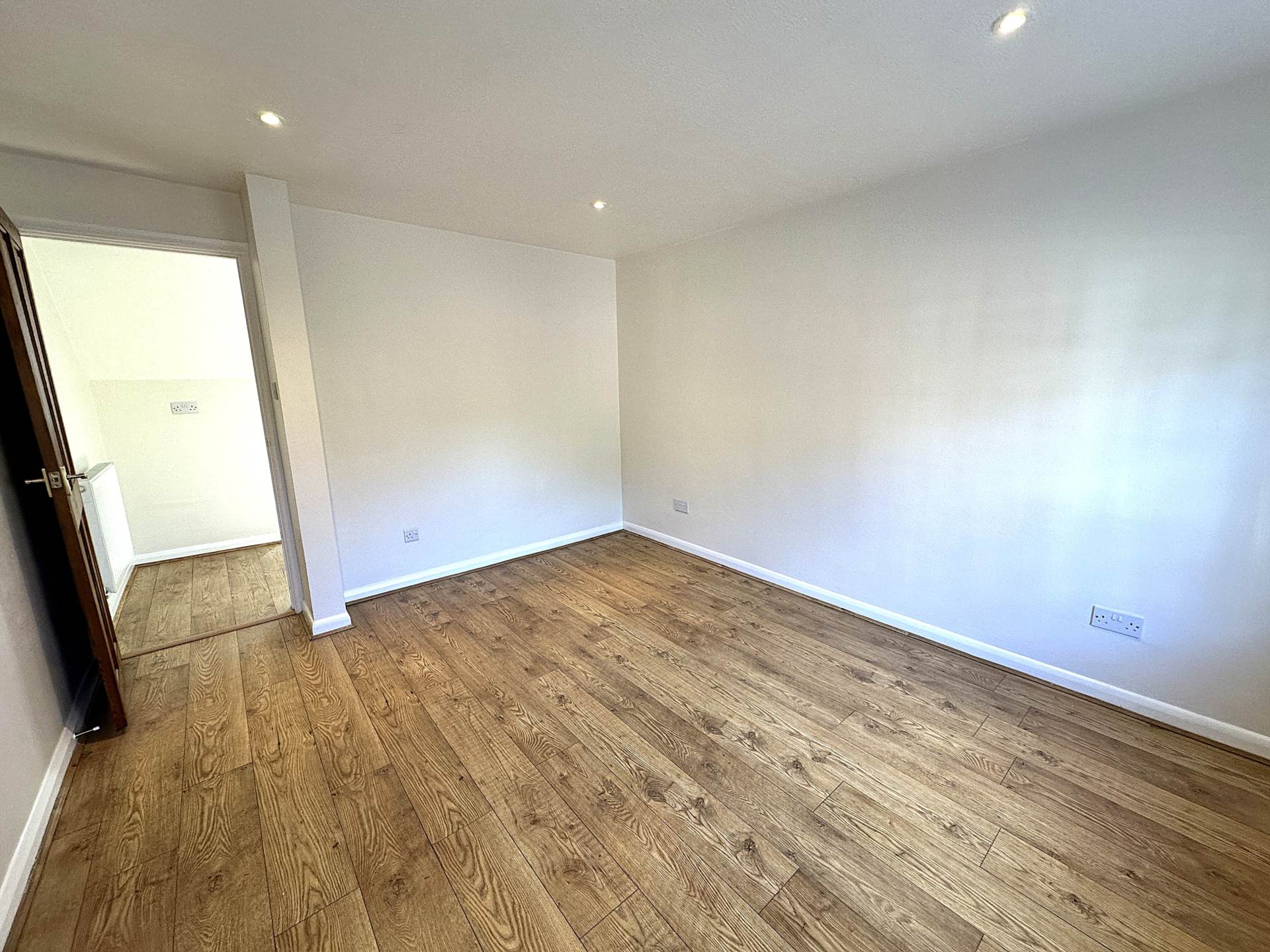 Additional Property Image 2 bedroom End of Terrace to rent in Canterbury 3