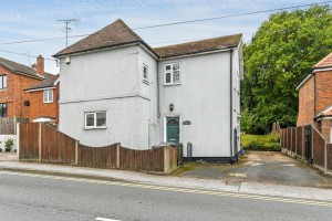 3 bedroom Detached for sale in Canterbury