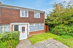 3 bedroom End of Terrace for sale in Canterbury