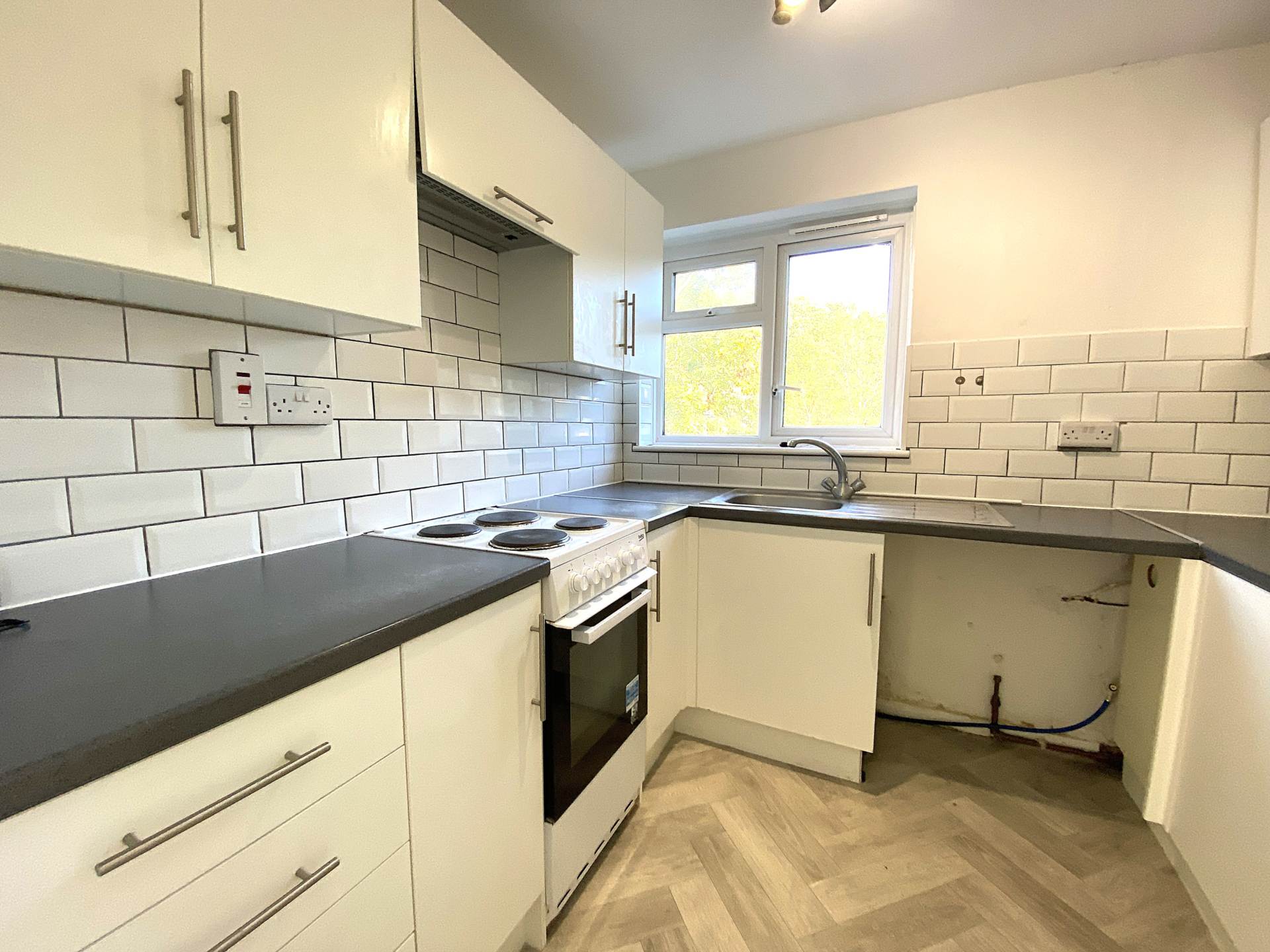 Additional Property Image 2 bedroom Flat to rent in Canterbury 2