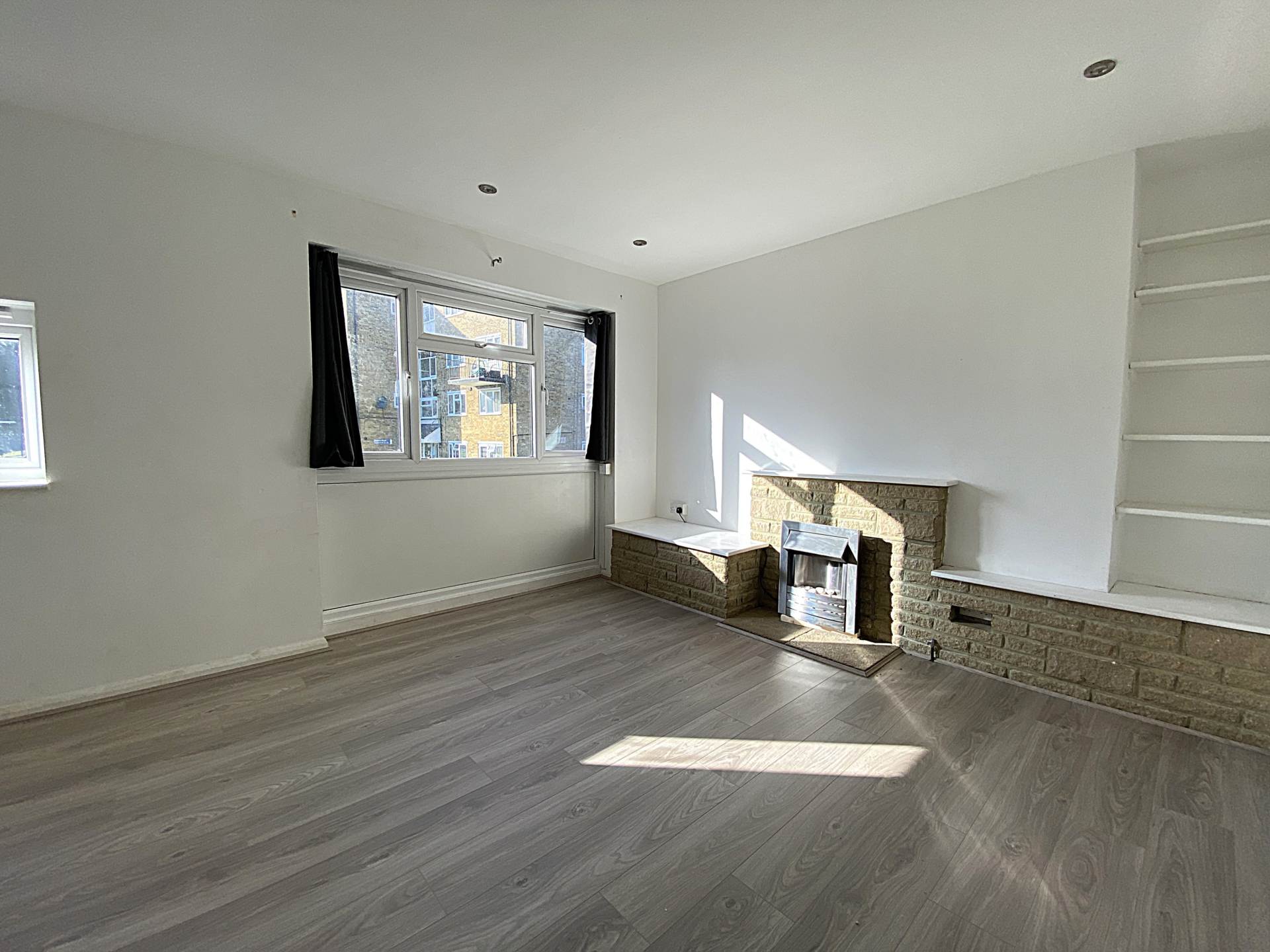 Additional Property Image 2 bedroom Flat to rent in Canterbury 3