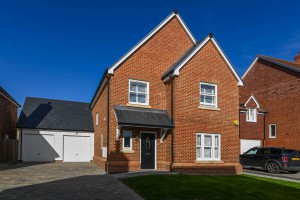 4 bedroom Detached for sale in Canterbury
