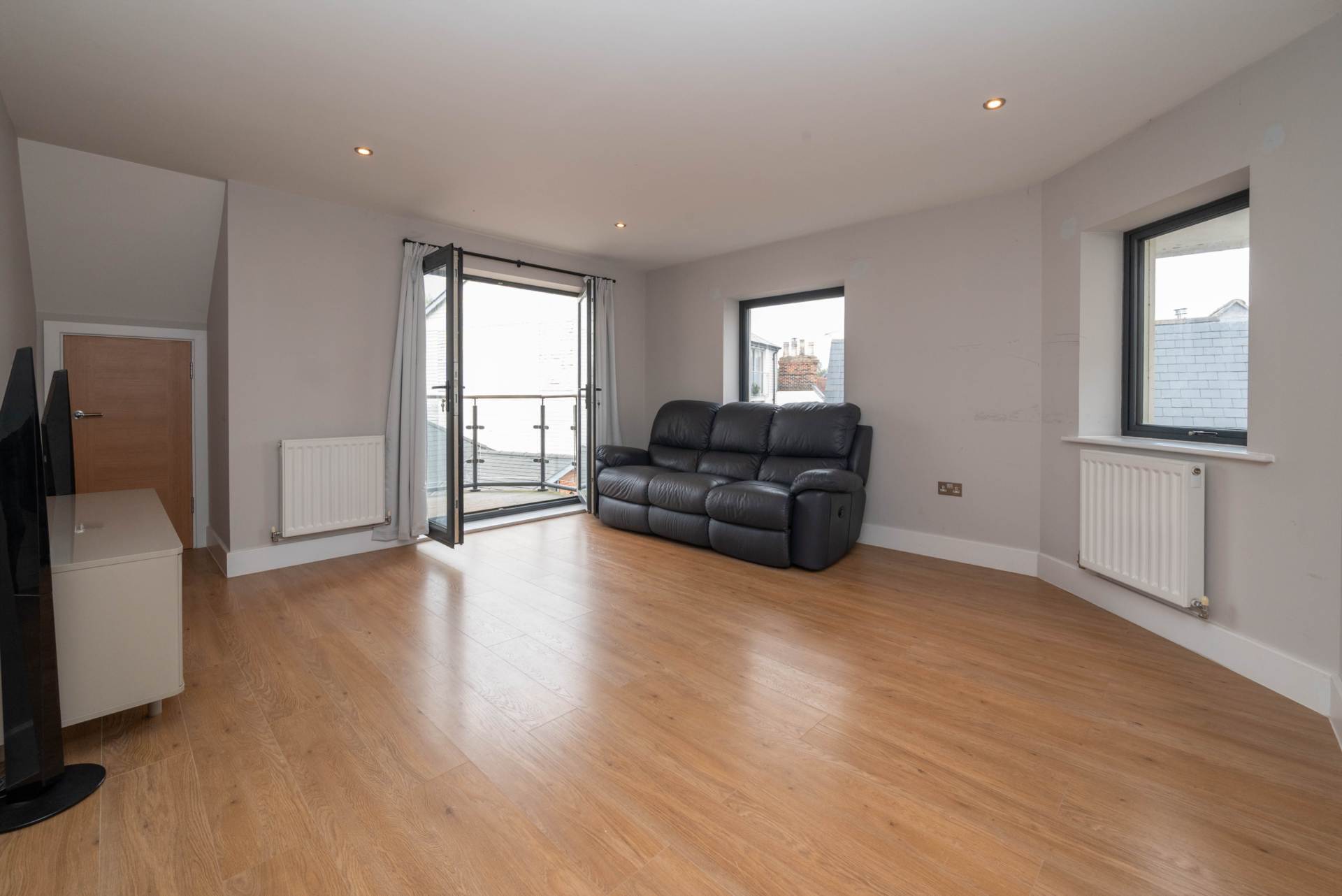 Additional Property Image 4 bedroom Apartment for sale in Canterbury 4