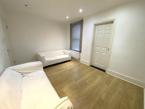 3 bedroom Terraced to rent in Canterbury