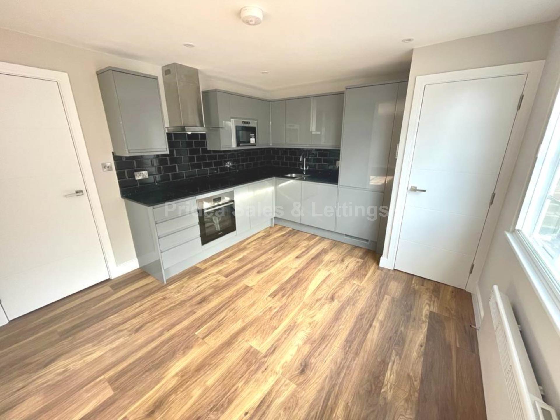 2 bedroom Penthouse to rent in Lincoln