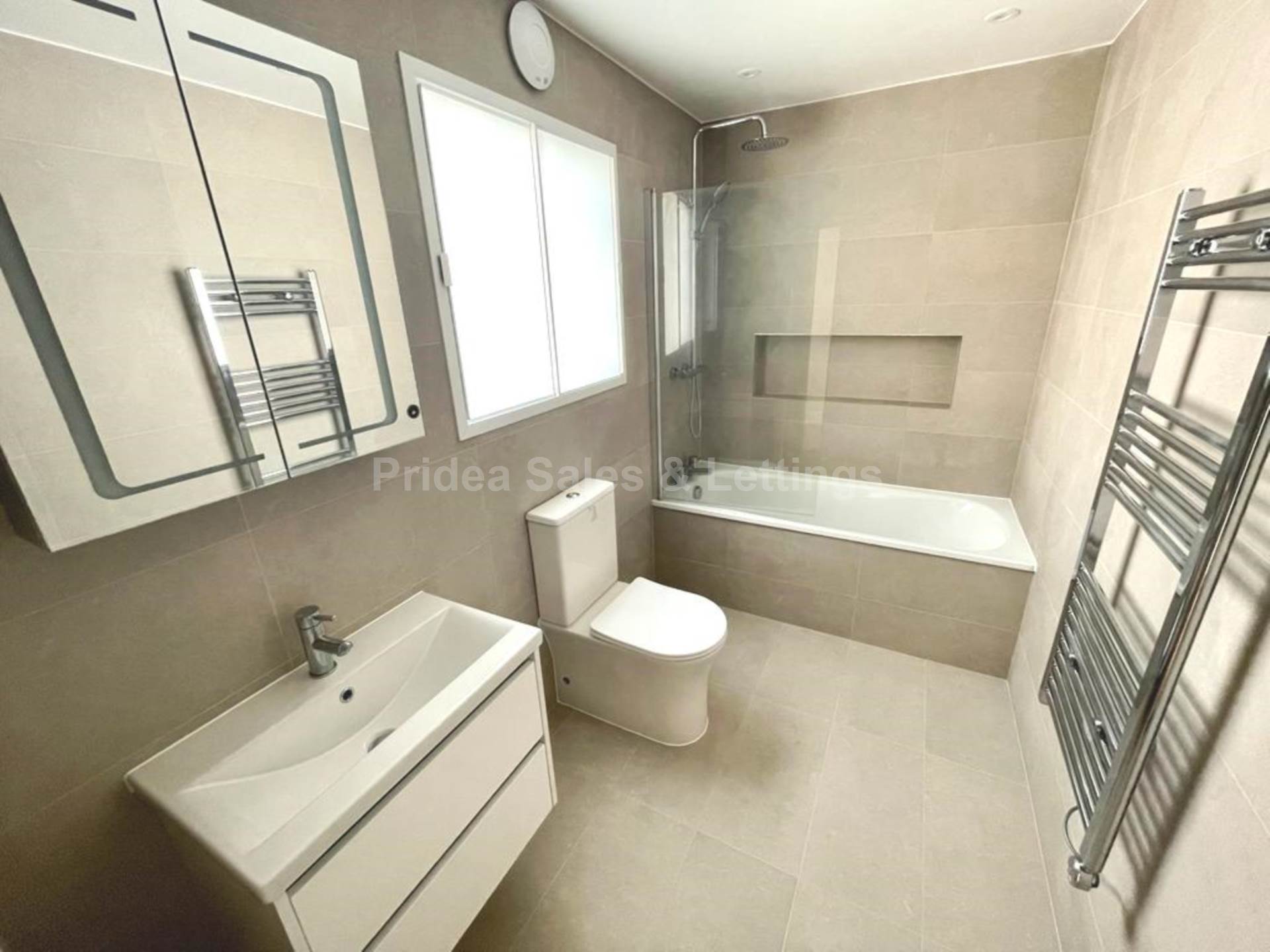 Additional Property Image 2 bedroom Penthouse to rent in Lincoln 6
