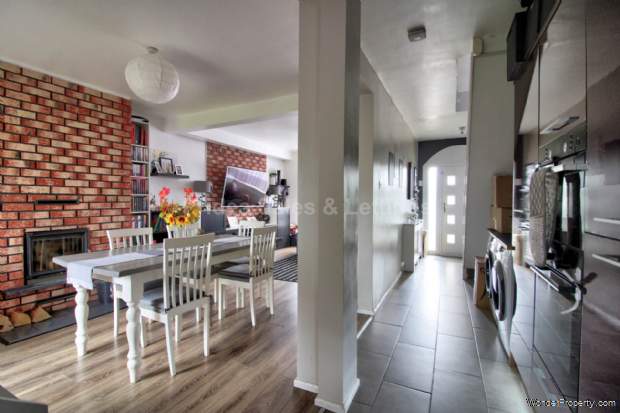 Additional Property Image 3 bedroom Semi Detached for sale in Scunthorpe 9