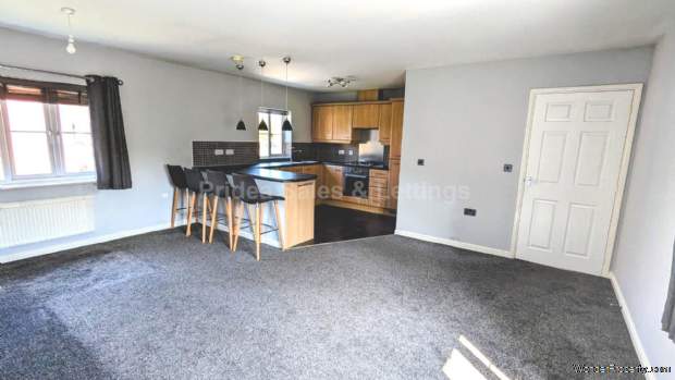 Additional Property Image 2 bedroom Coach House for sale in Lincoln 9