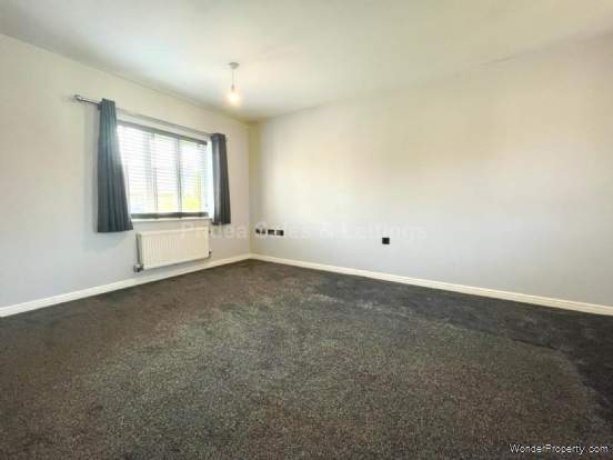 Additional Property Image 2 bedroom Coach House for sale in Lincoln 12
