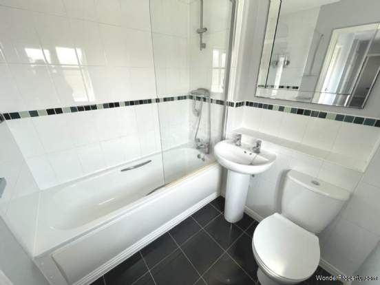 Additional Property Image 2 bedroom Coach House for sale in Lincoln 13