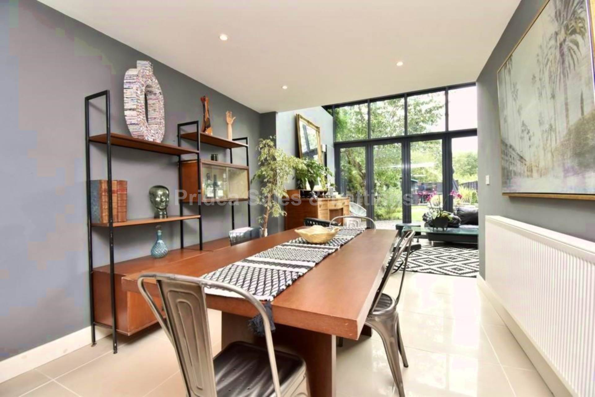Additional Property Image 4 bedroom Town House for sale in Lincoln 10