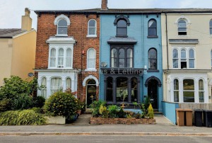 4 bedroom Town House for sale in Lincoln
