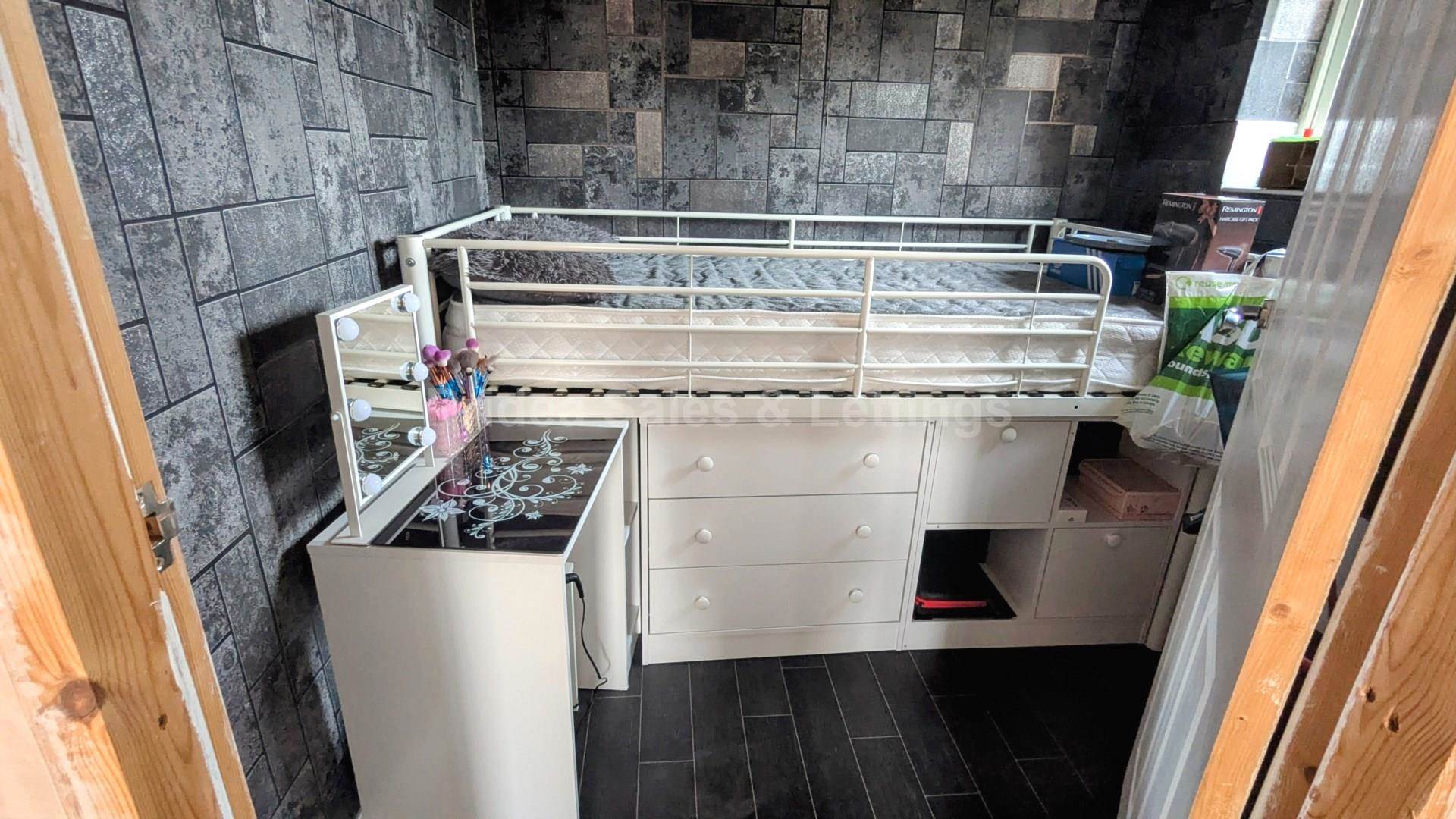 Additional Property Image 3 bedroom Semi Detached for sale in Scunthorpe 8