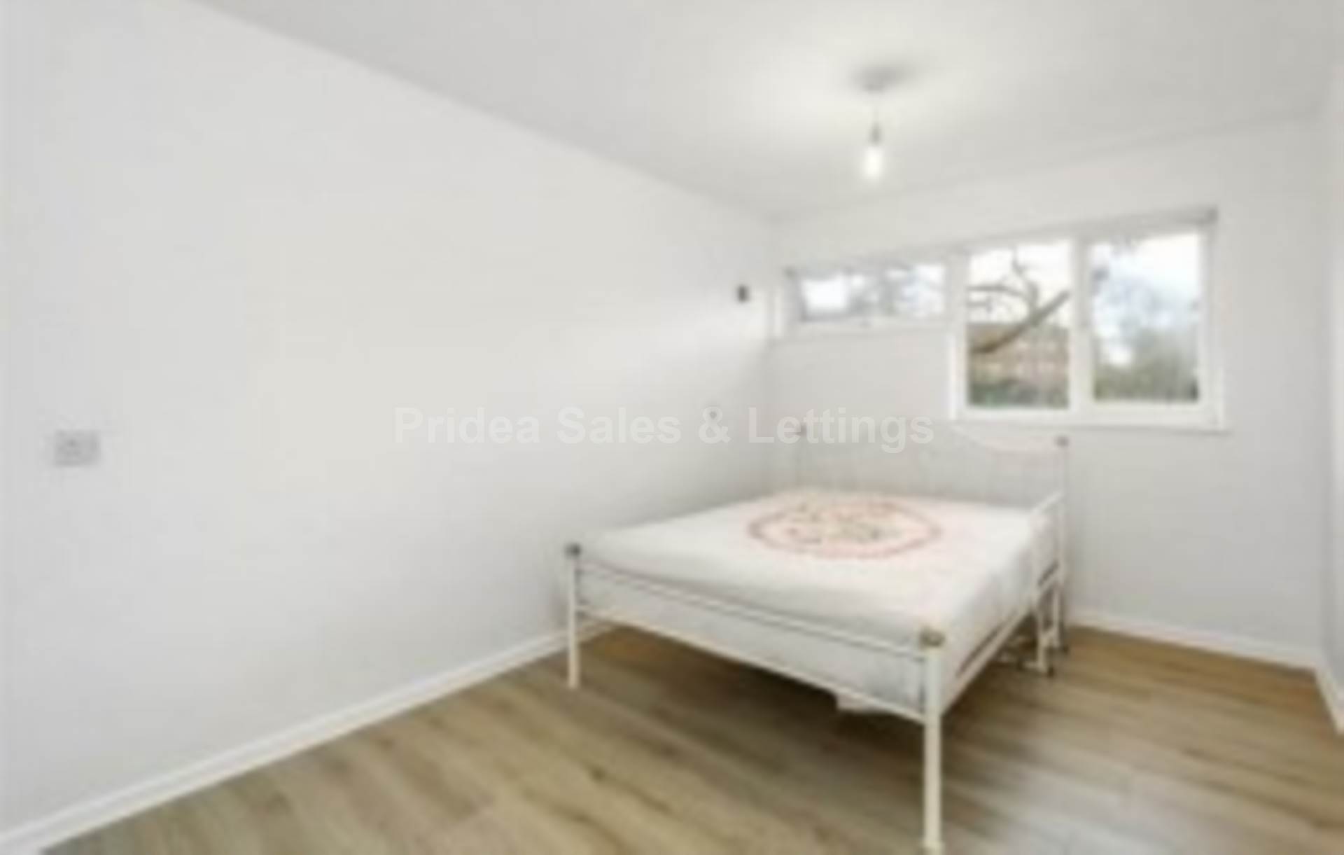 Additional Property Image 1 bedroom Flat for sale in Beckenham 5
