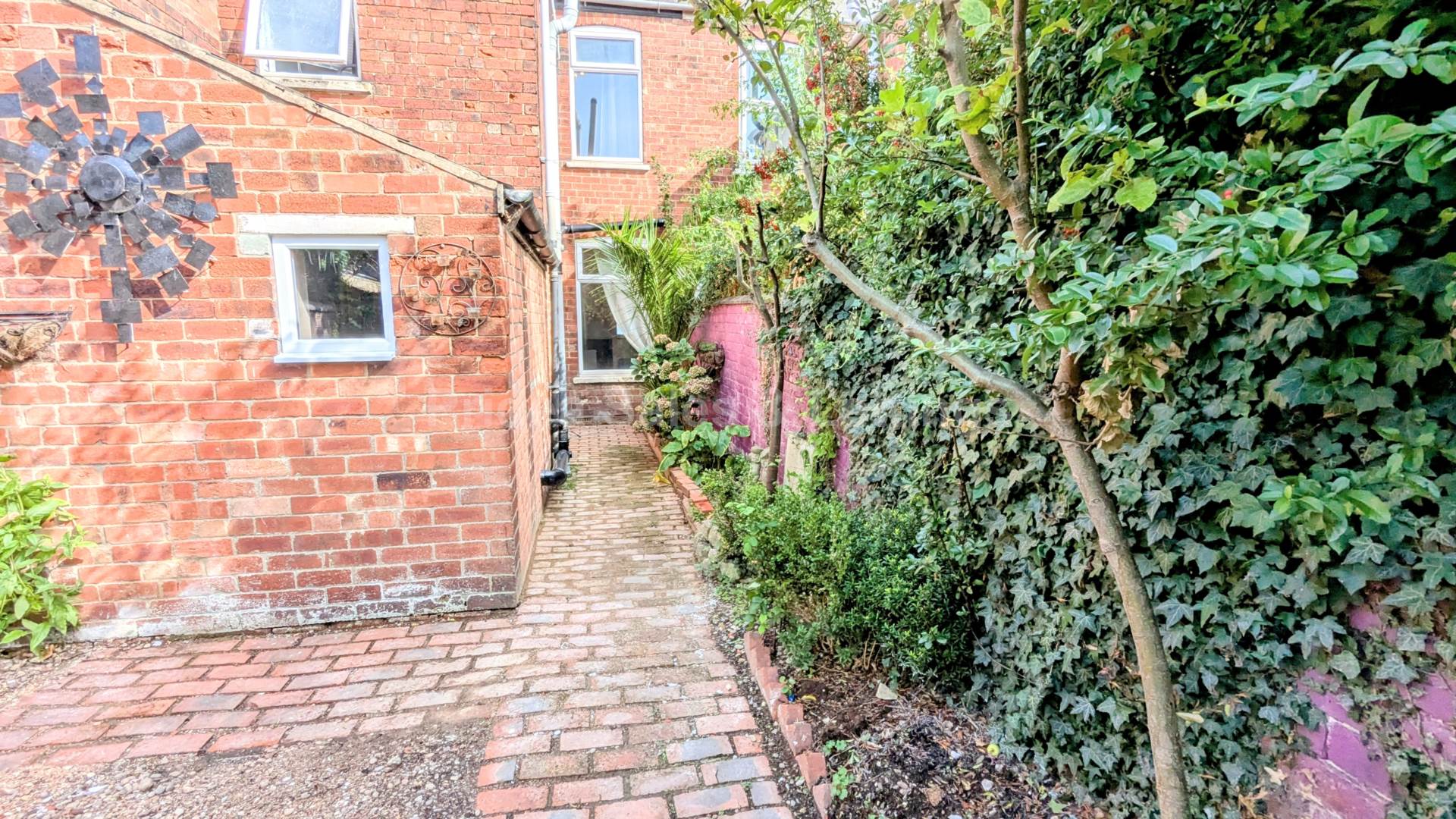 Additional Property Image 3 bedroom Terraced for sale in Lincoln 18