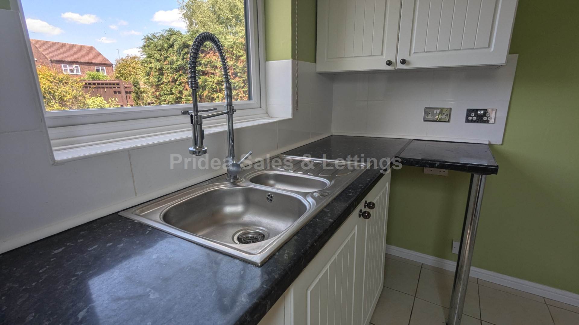 Additional Property Image 2 bedroom Apartment to rent in Lincoln 3