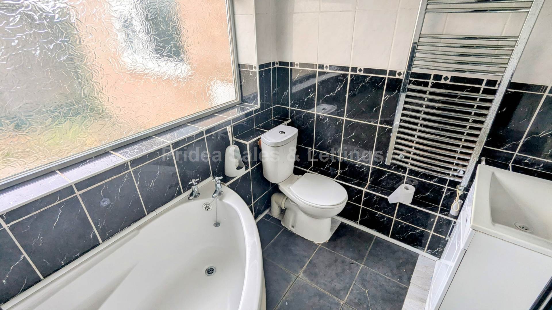 Additional Property Image 4 bedroom Detached Bungalow for sale in Lincoln 19