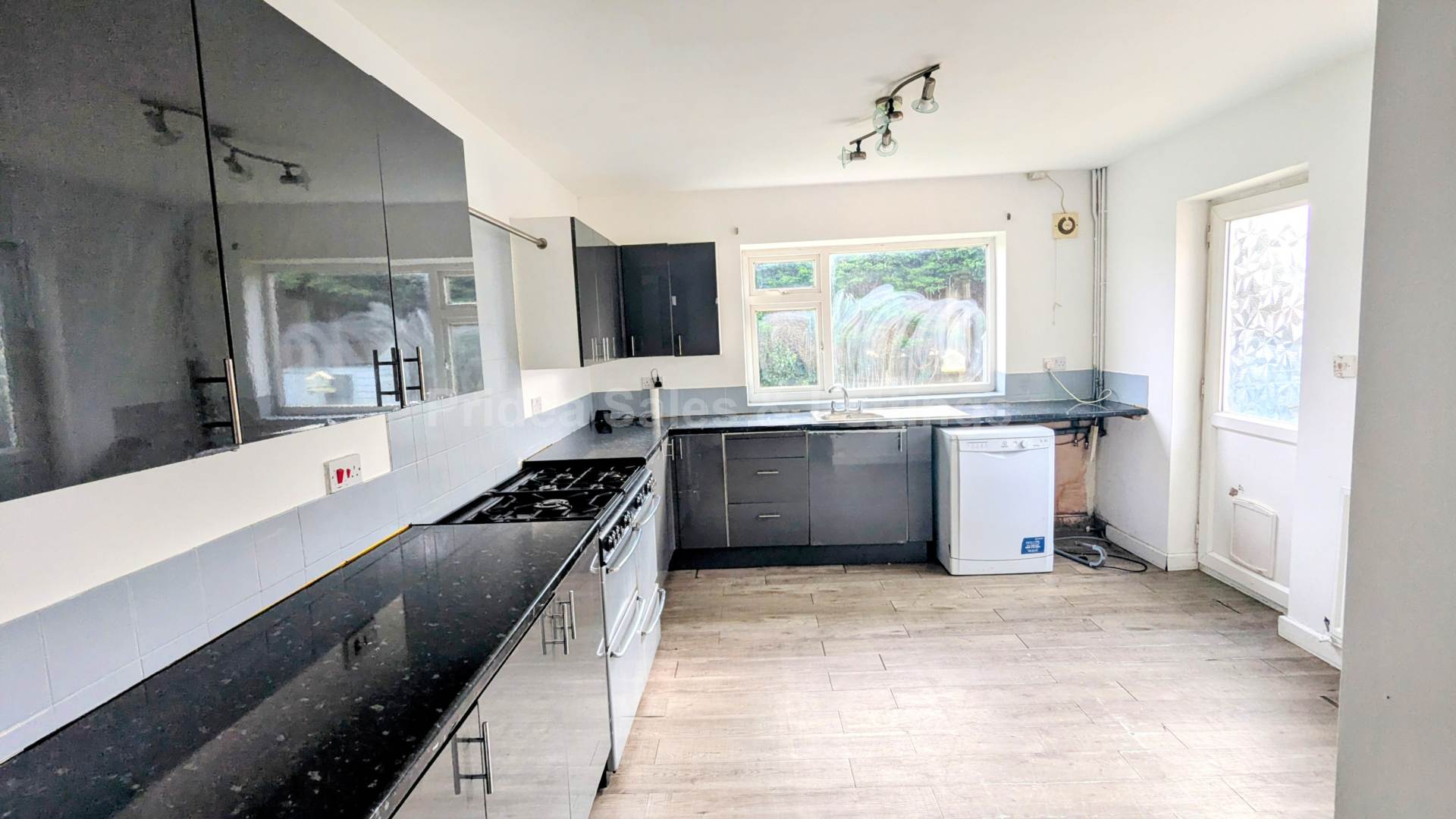 Additional Property Image 4 bedroom Detached Bungalow for sale in Lincoln 20