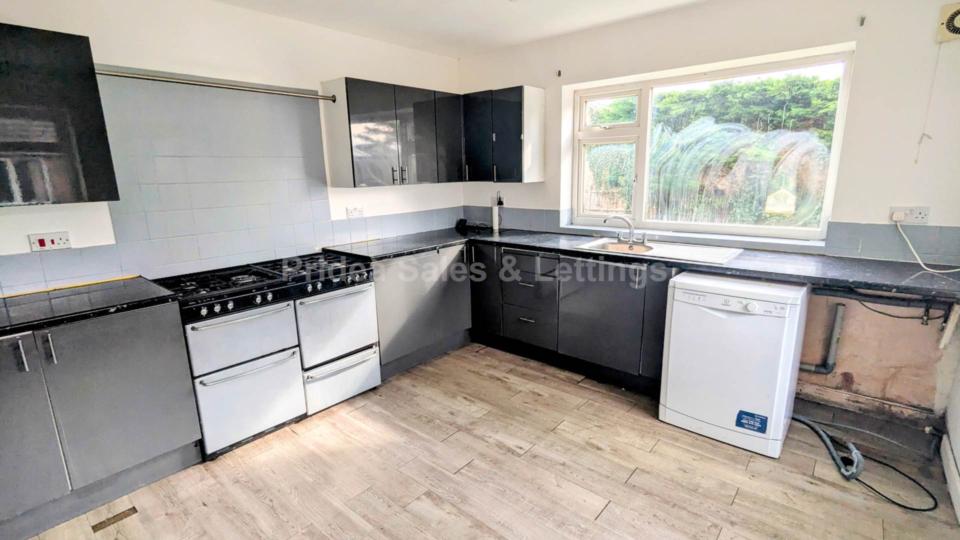 Additional Property Image 4 bedroom Detached Bungalow for sale in Lincoln 21