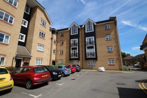 3 bedroom Apartment to rent in Hemel Hempstead
