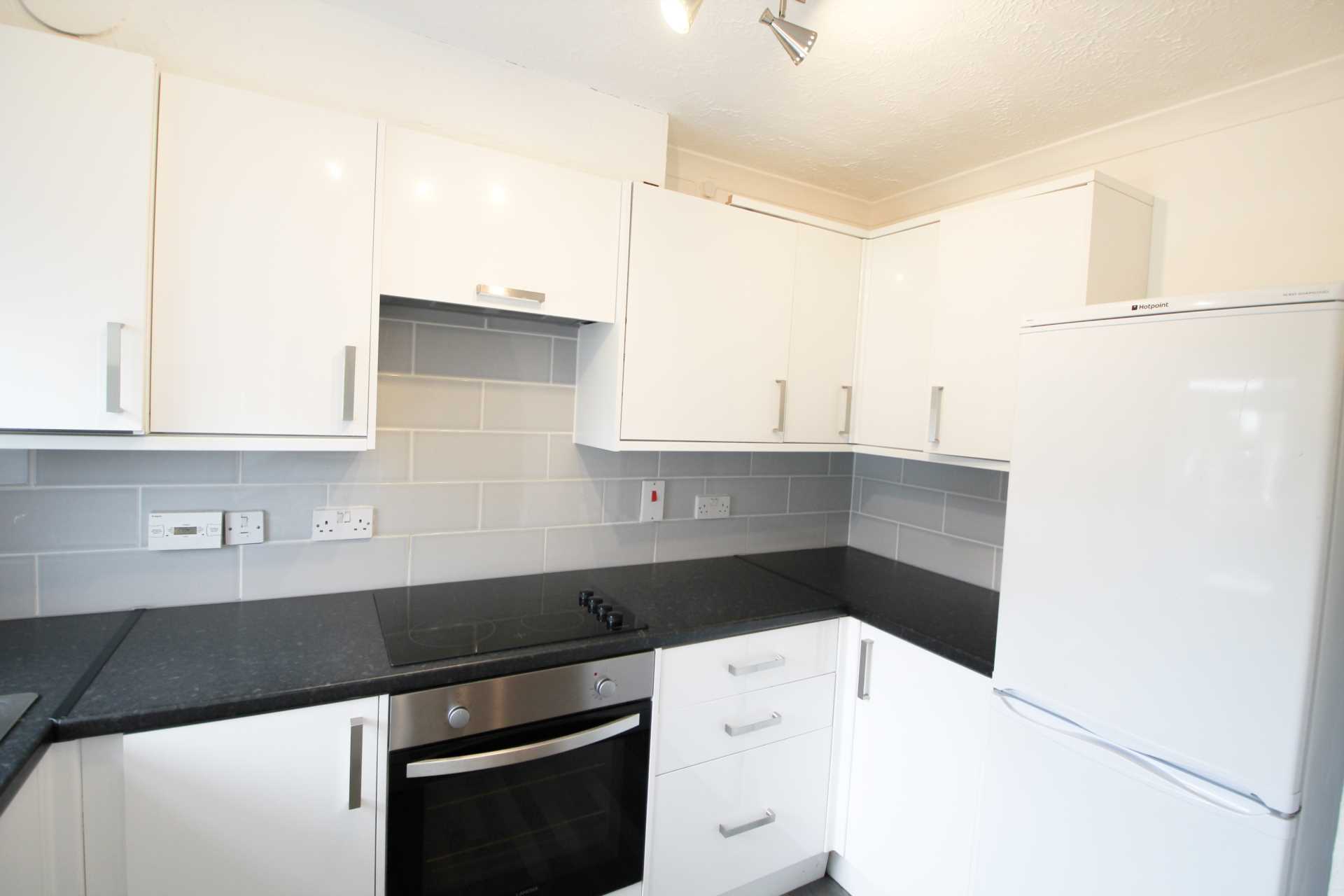 Additional Property Image 2 bedroom Terraced to rent in Hemel Hempstead 3