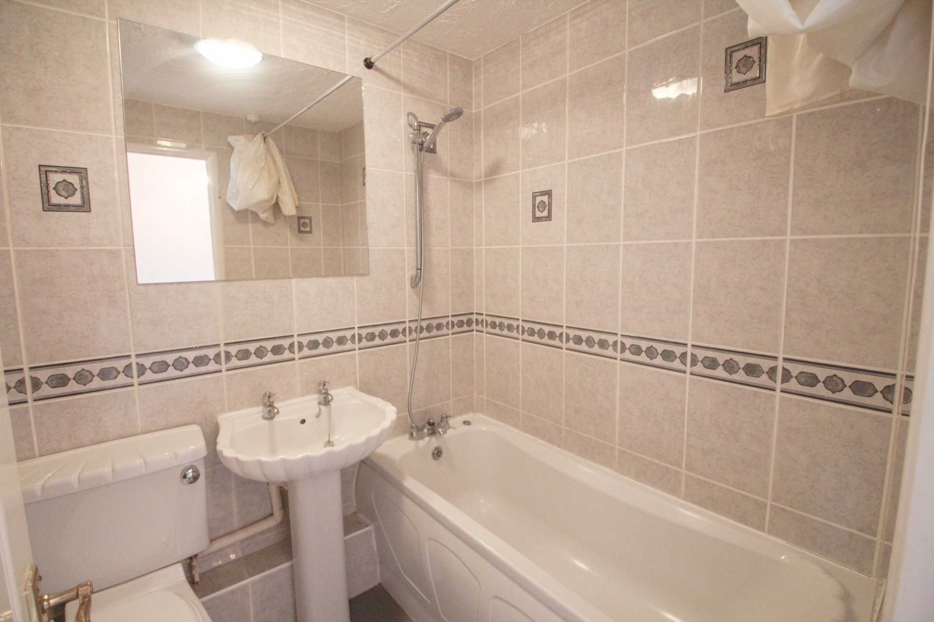 Additional Property Image 2 bedroom Terraced to rent in Hemel Hempstead 9