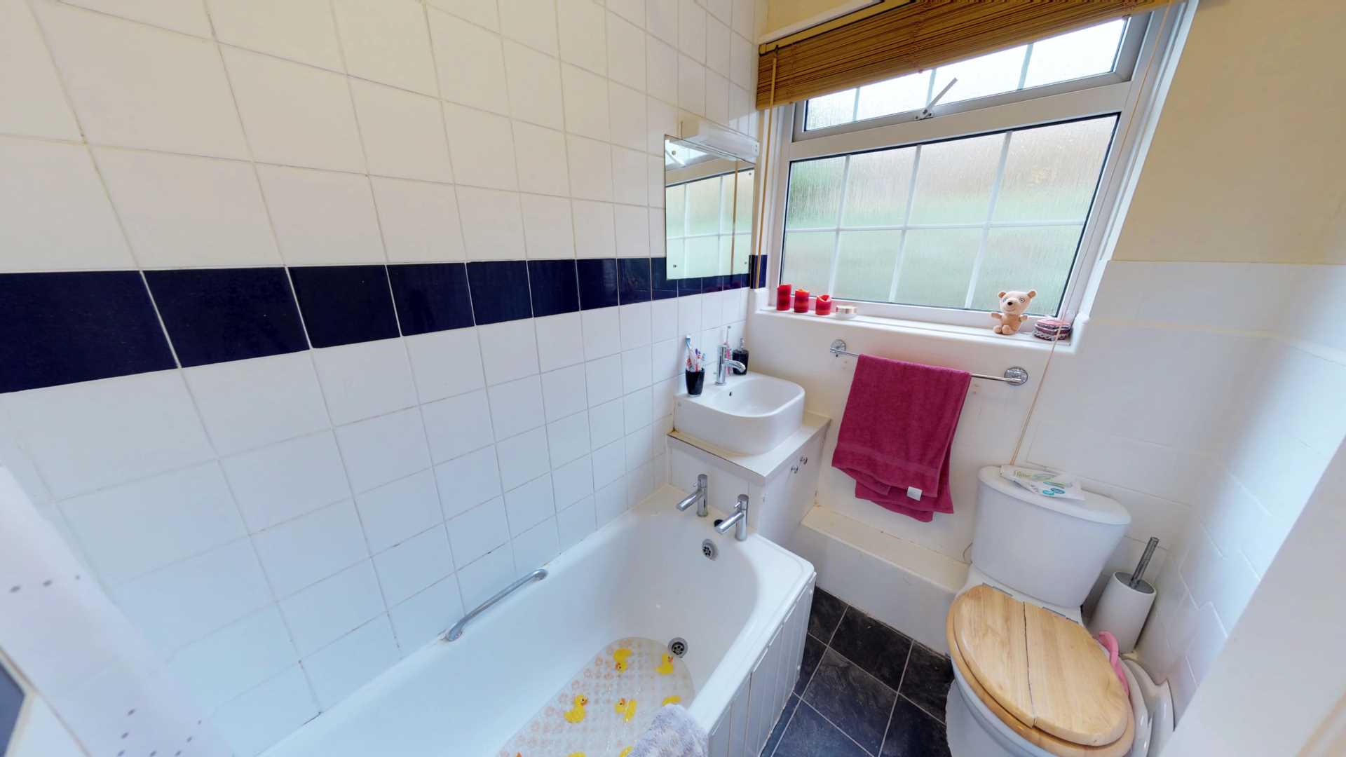 Additional Property Image 2 bedroom Apartment to rent in Hemel Hempstead 9