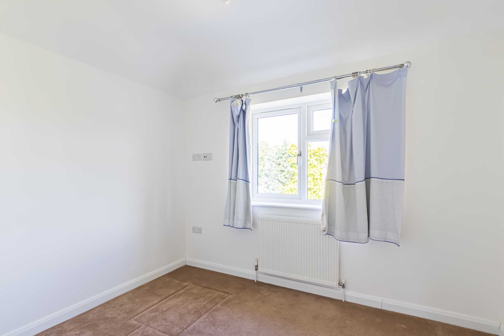 Additional Property Image 4 bedroom Semi Detached to rent in Hemel Hempstead 13
