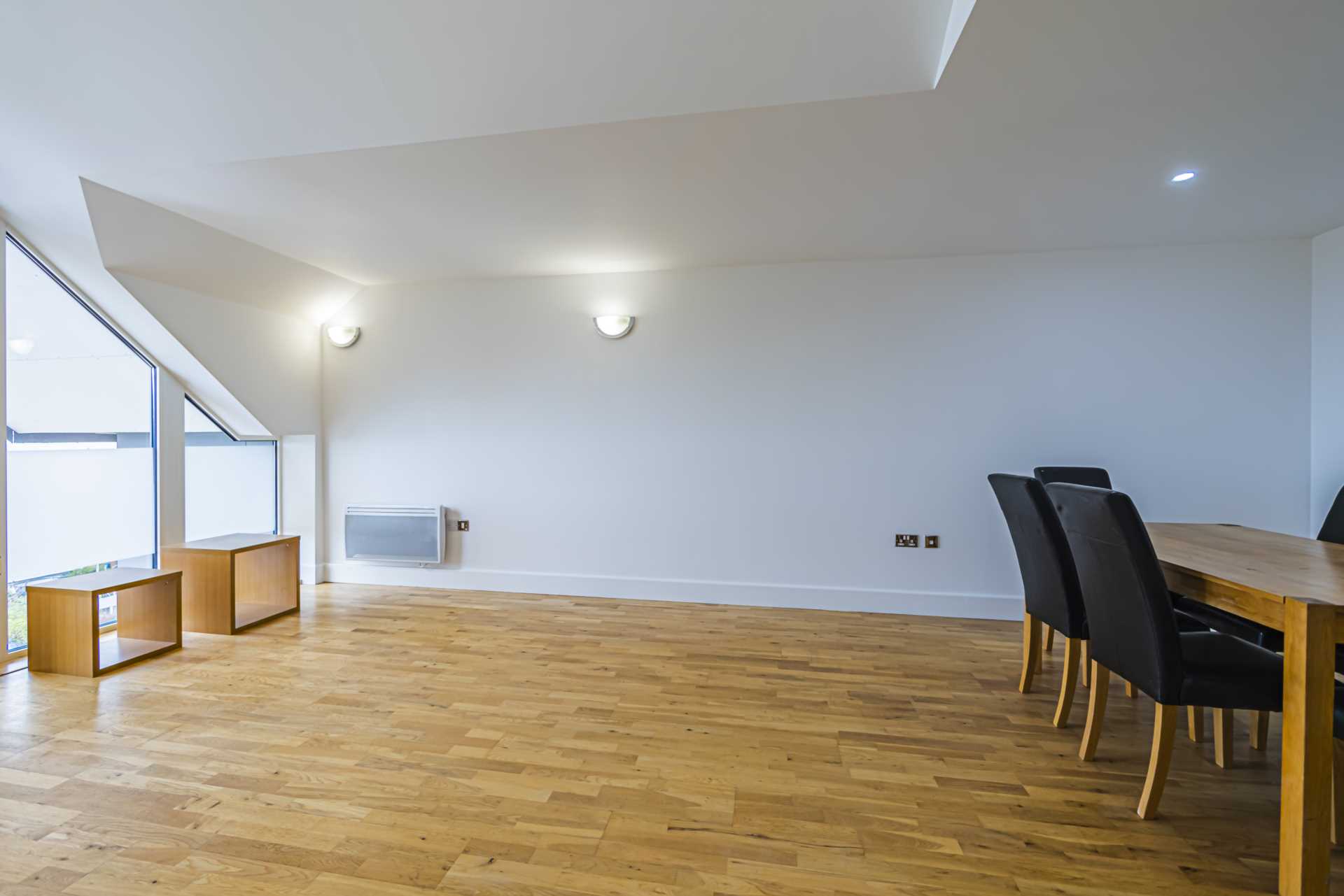 Additional Property Image 2 bedroom Apartment to rent in Abbots Langley 6