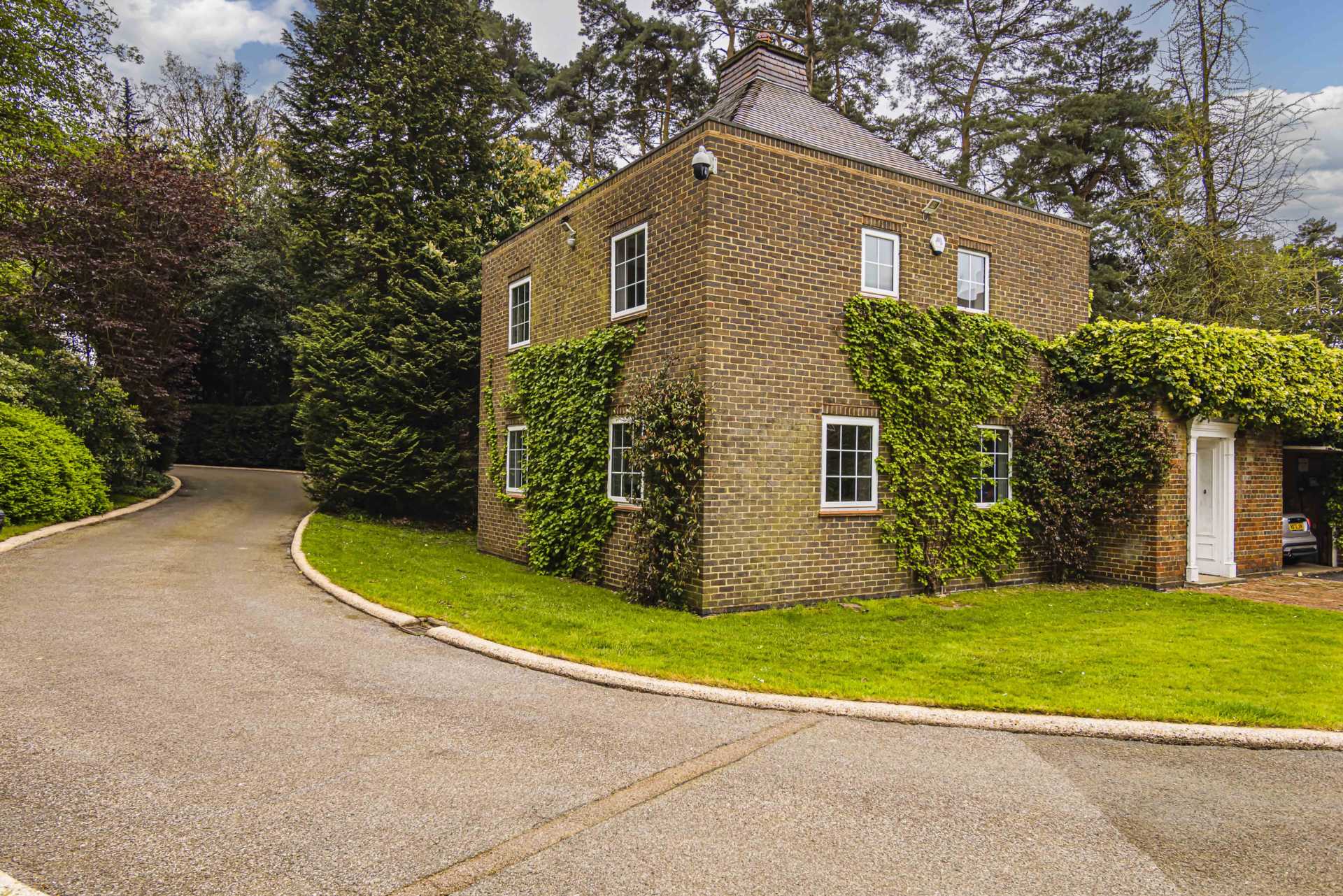 Additional Property Image 3 bedroom Detached to rent in Hemel Hempstead 15