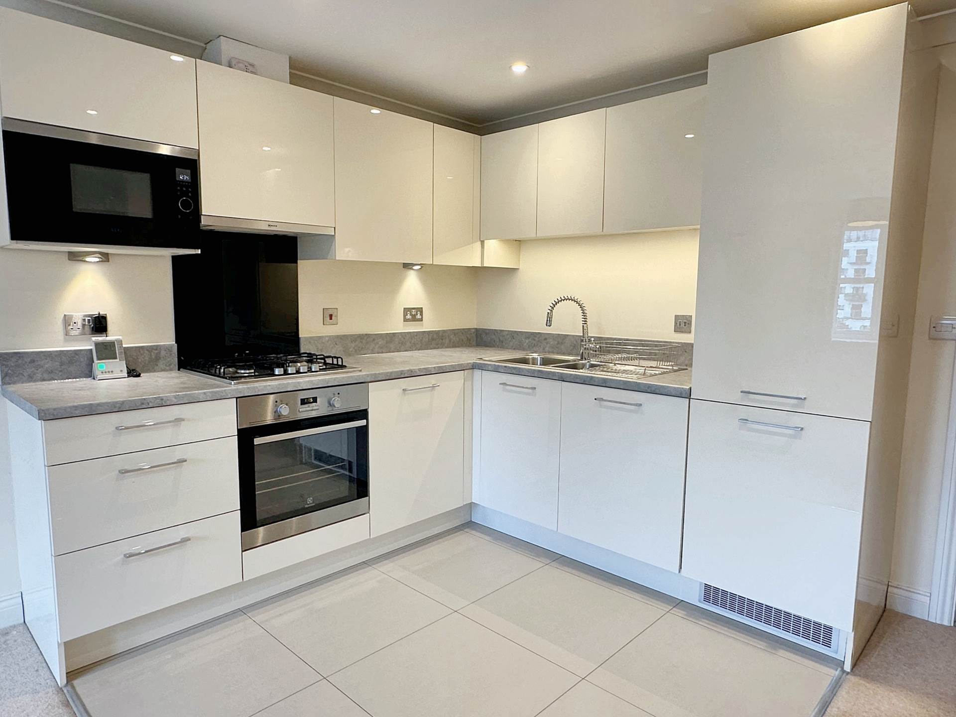 Additional Property Image 2 bedroom Apartment to rent in Hemel Hempstead 7