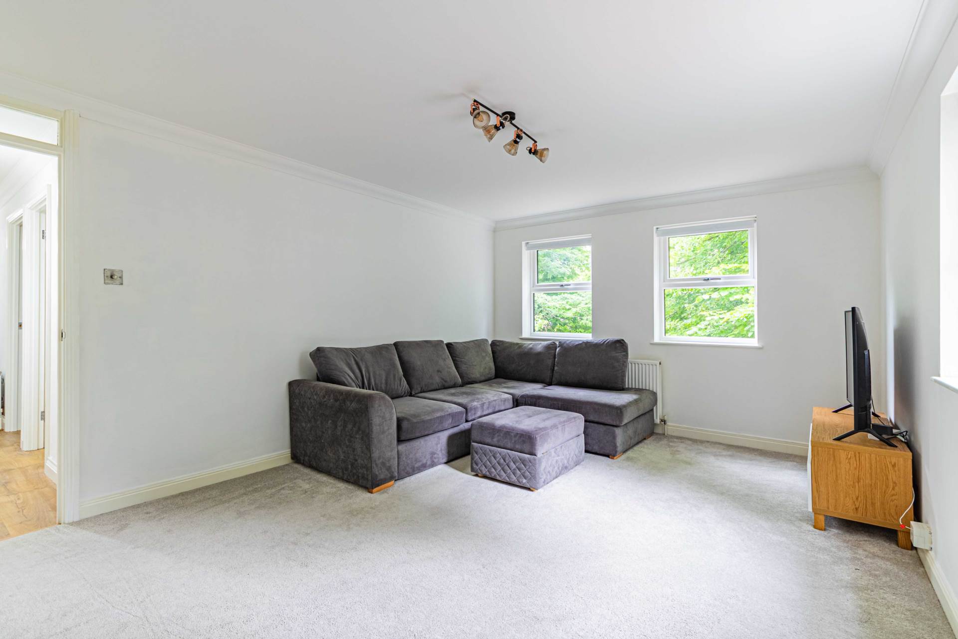 Additional Property Image 2 bedroom Apartment to rent in Hemel Hempstead 4
