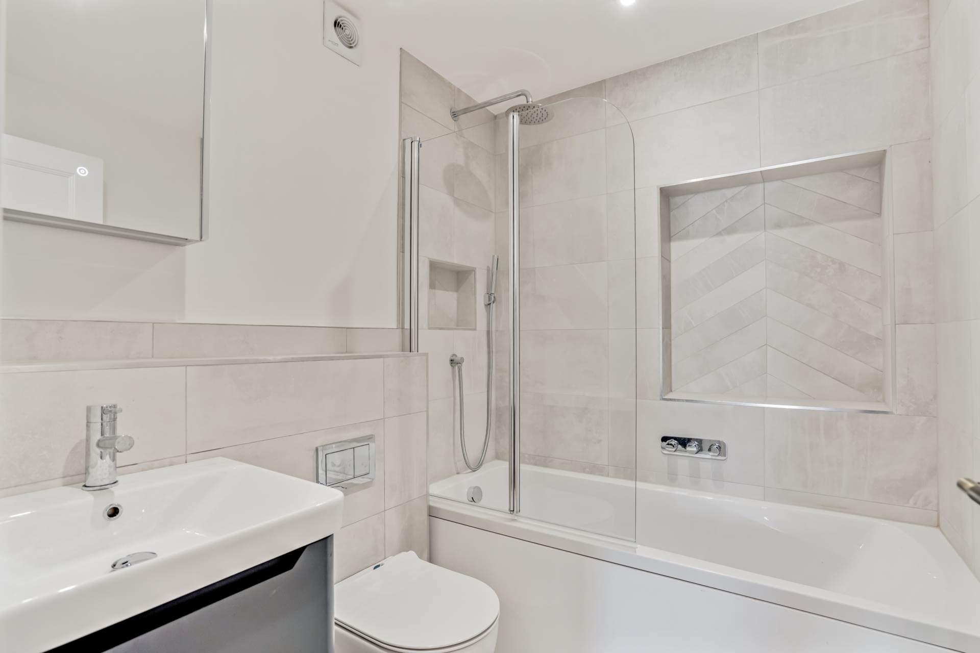 Additional Property Image 1 bedroom Maisonette for sale in Marlow 5