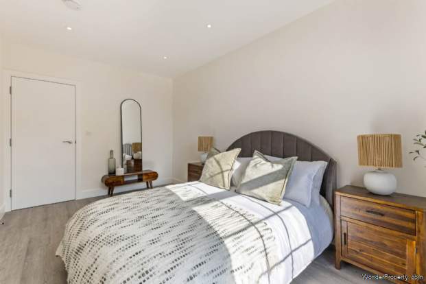 Additional Property Image 1 bedroom Apartment for sale in Marlow 8