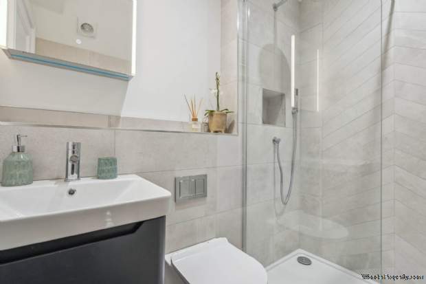 Additional Property Image 1 bedroom Apartment for sale in Marlow 5