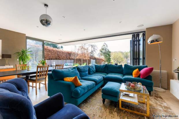 Additional Property Image 5 bedroom Detached for sale in Henley On Thames 5