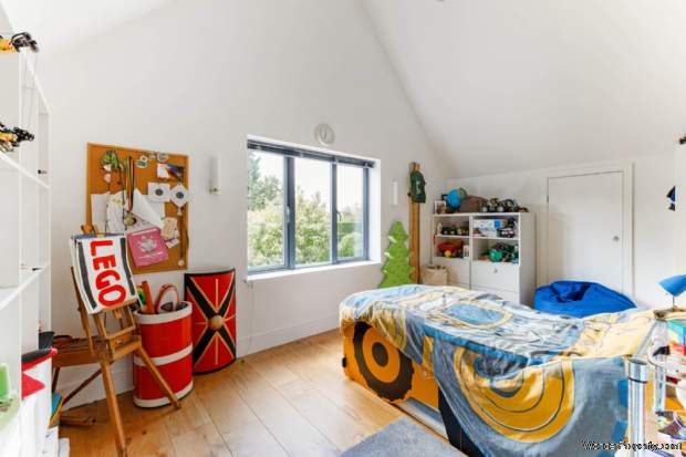 Additional Property Image 4 bedroom End of Terrace for sale in Henley On Thames 4