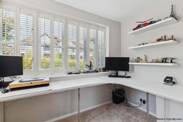 Additional Property Image 4 bedroom Detached for sale in Henley On Thames 9
