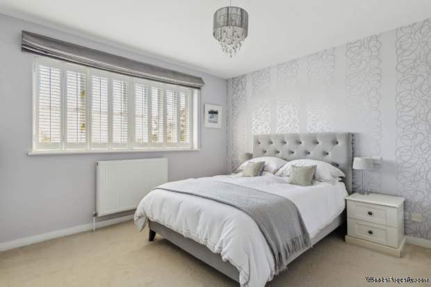 Additional Property Image 4 bedroom Detached for sale in Henley On Thames 11